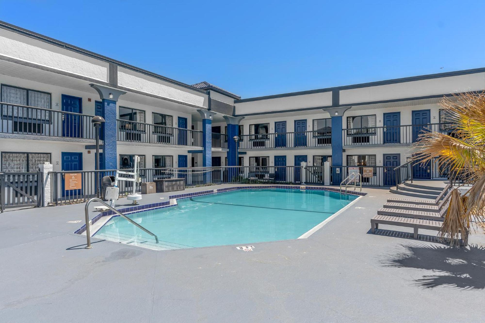 Baymont By Wyndham Orlando East Hotel Alafaya Kültér fotó